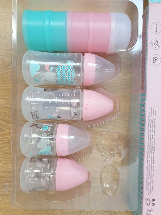 Set 4 biberoane Suavinex Welcome Baby + dozator