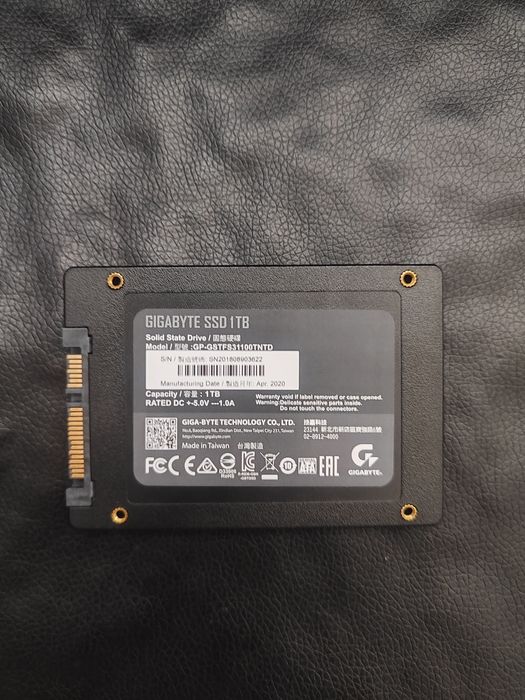 SSD диск Gigabyte 1 TB 2.5" SATA III