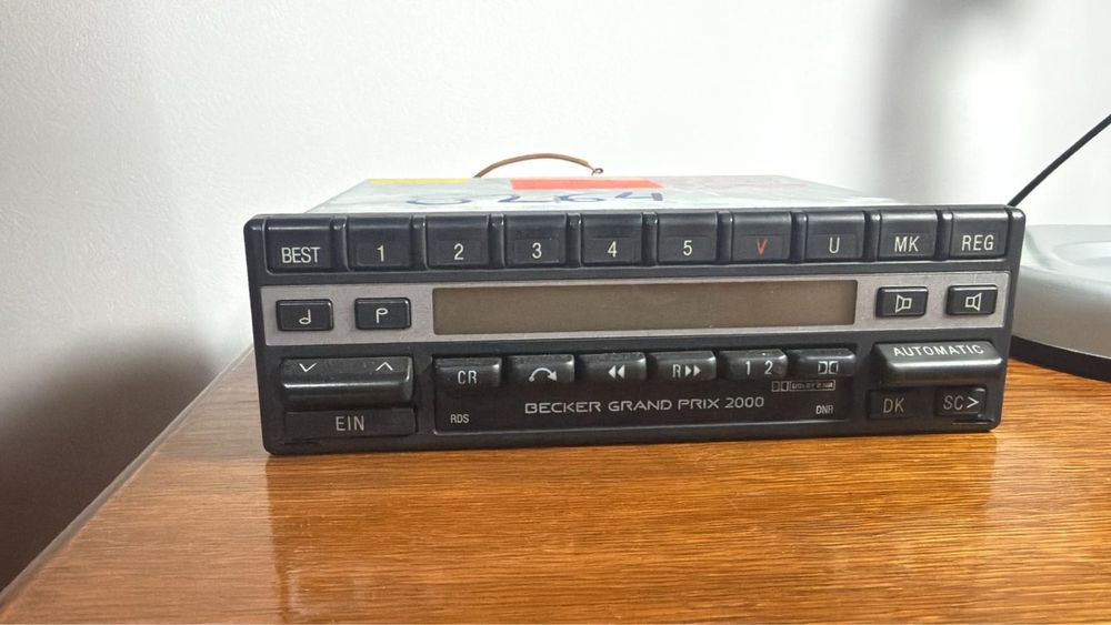 radio auto Becker Grand Prix 2000