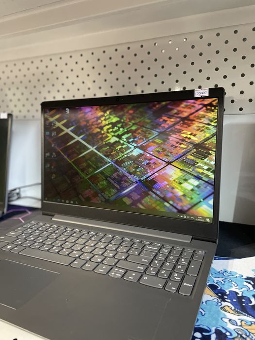 Lenovo в идеале для офиса