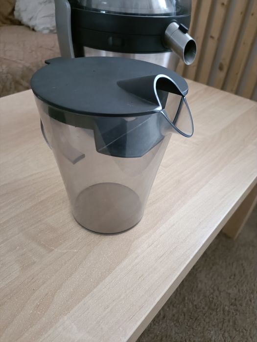 Storcător Philips legume și fructe.