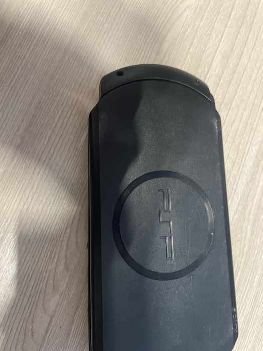 Psp e1008 оригинал но на запчасти