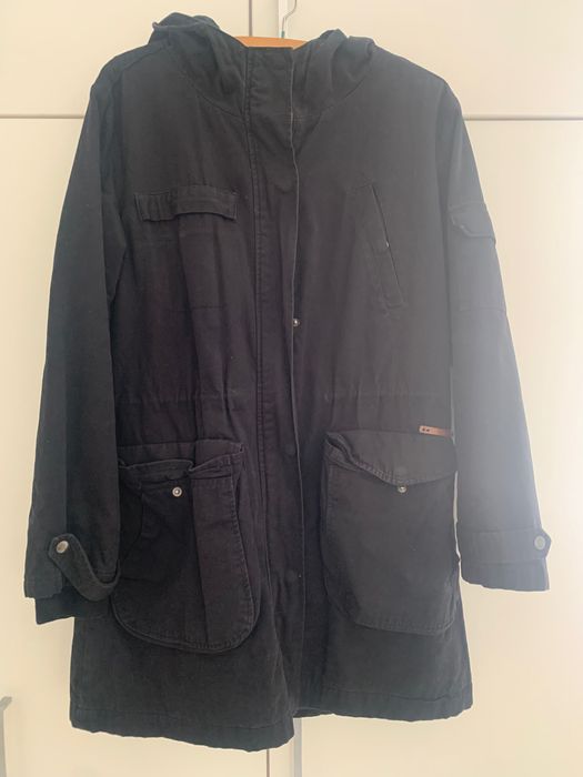 Черна дамска парка