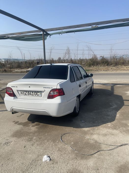 Nexia 2 sotiladi srochna