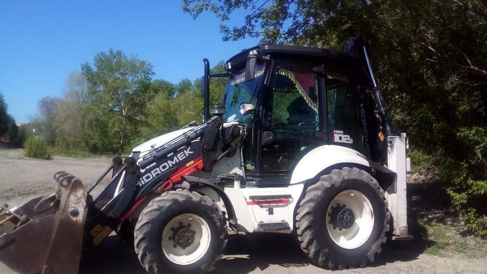 Услуги экскаватора погрузчика