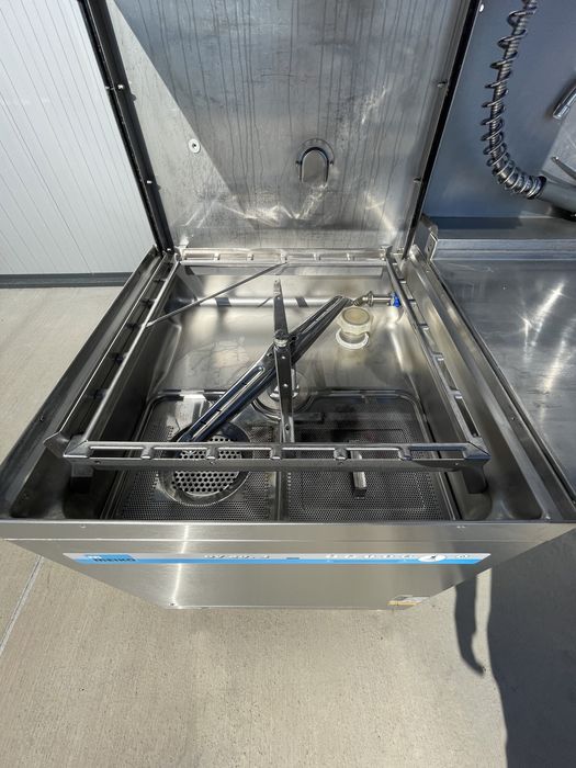 Професионални Конзолни Съдомиялни Meiko 2бр.