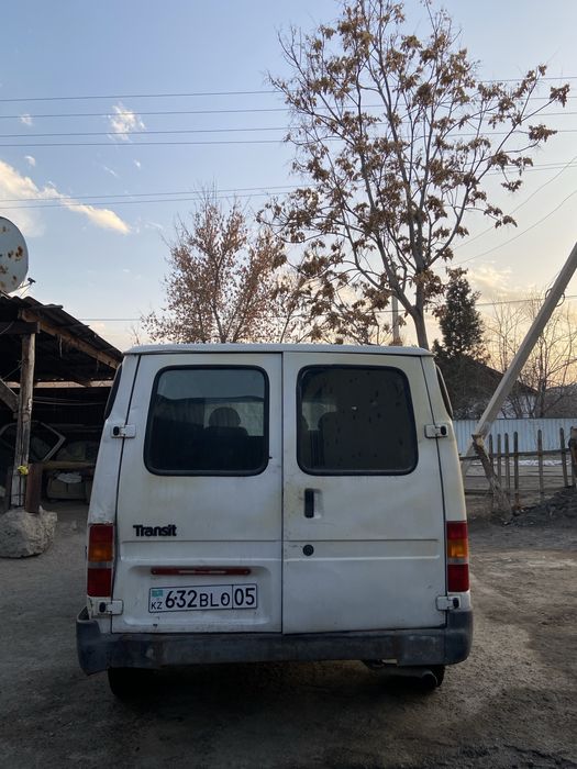 Ford Transit 1999 года рождение