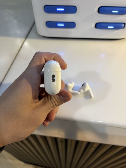 Продаю AirPods Pro 2