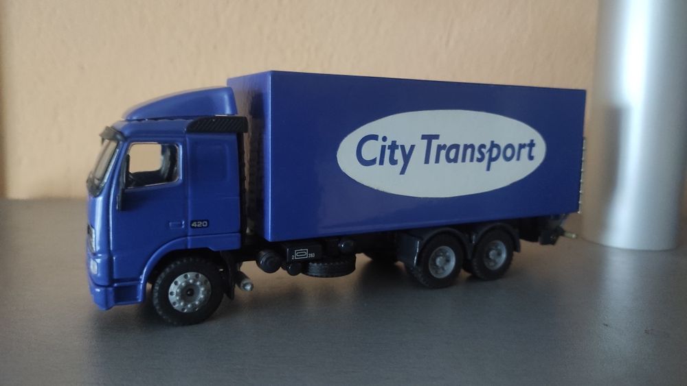 Метални камиони 1:50