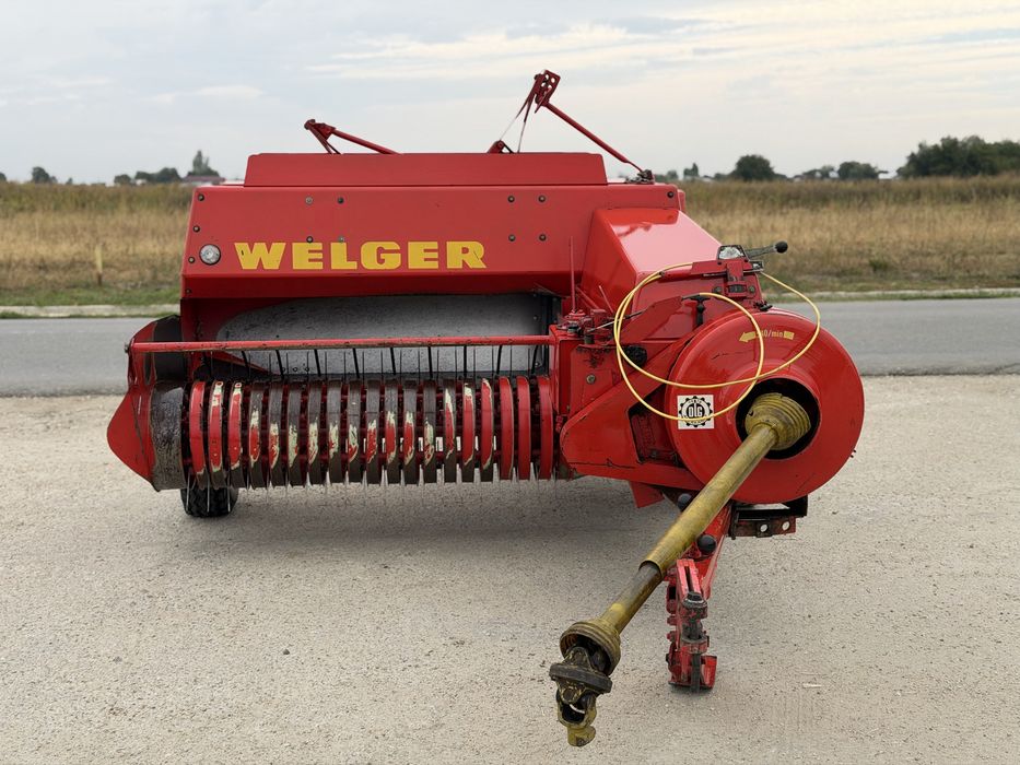 Presa/Balotiera Welger Ap 52 cu Aparat Pe Rulmenti In Stare Foarte Buna Import Germania