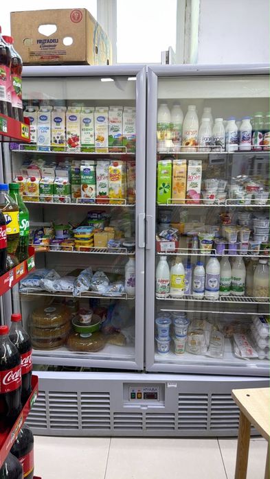 Продается холодильник для магазина