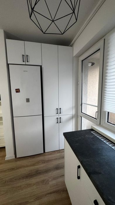 Studio dublu 50 mp 6 min metrou Berceni , Centrala , Parcare inclusă