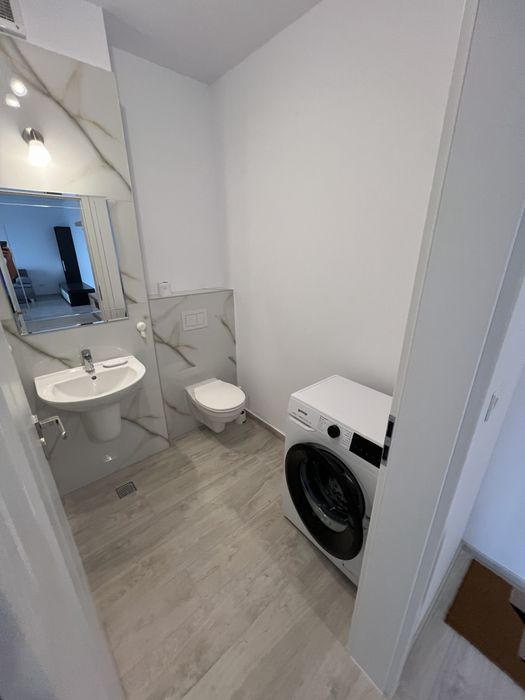 Proprietar, inchiriez apartament cu 2 camere
