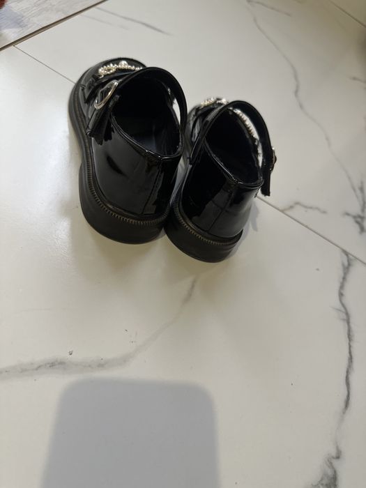 Продам хороший туфли