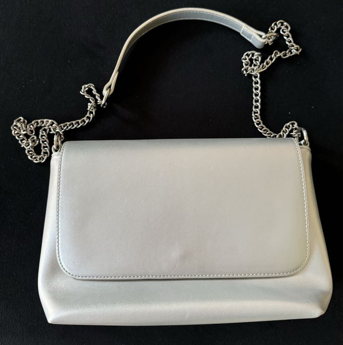 Сребриста чанта Pieces