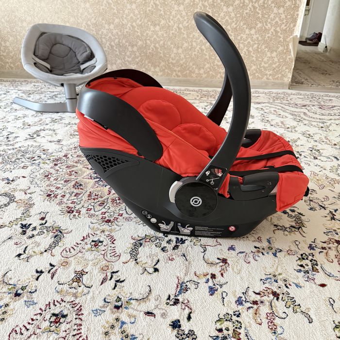 Продам автолюльку для младенцев в хорошем состоянии