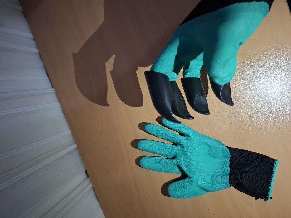 Водоустойчиви градински ръкавици с остри "нокти" за копане и засаждане