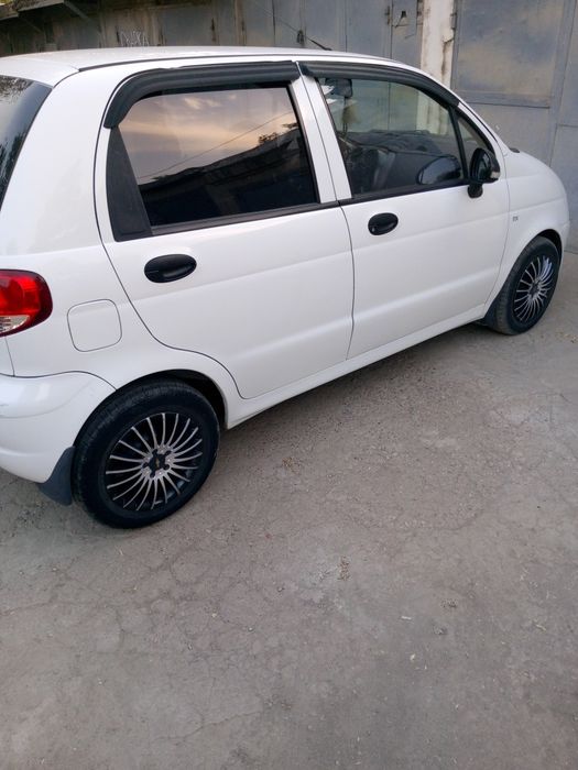 Продаётся Матиз Автомат каробка 2013 год