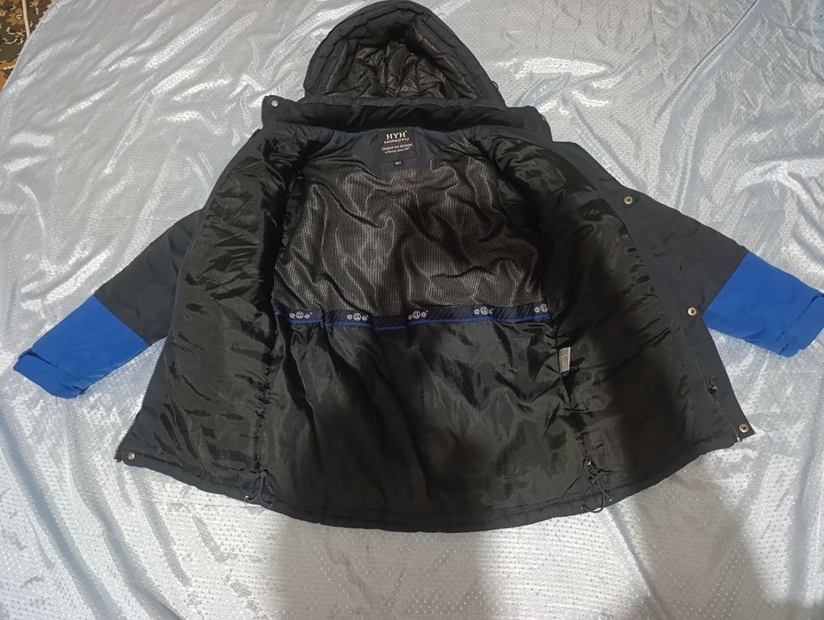 Зимний куртка для  мальчика.