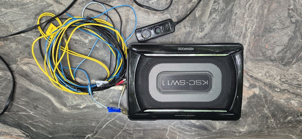 Vand  Subwoofer  Activ  Kenwood