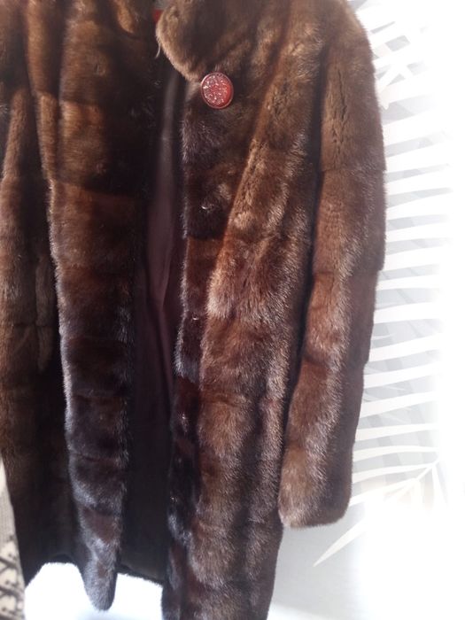 Продам шубу срочно !