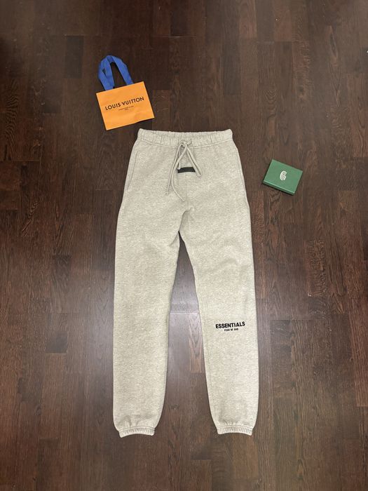 Pantaloni essentials lungi