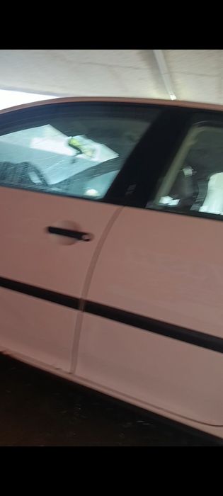 Vând Golf 5 an 2006
