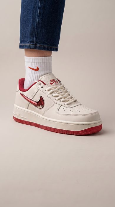 Кроссовки Nike - Новые.