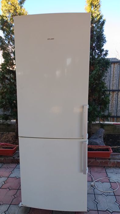 Продам холодильник