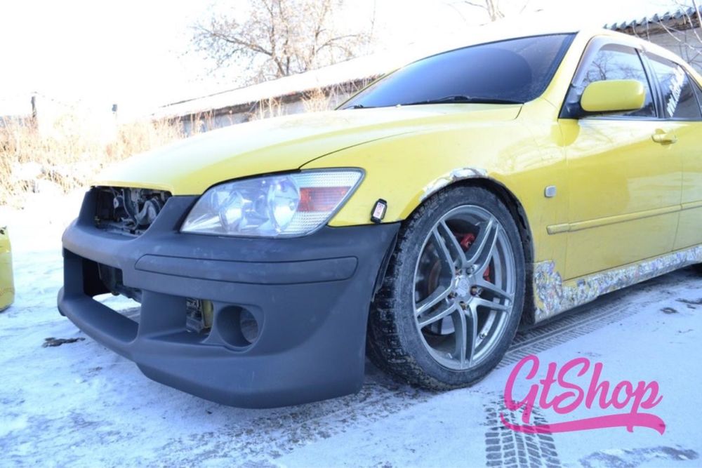 Бампер Тойота Altezza