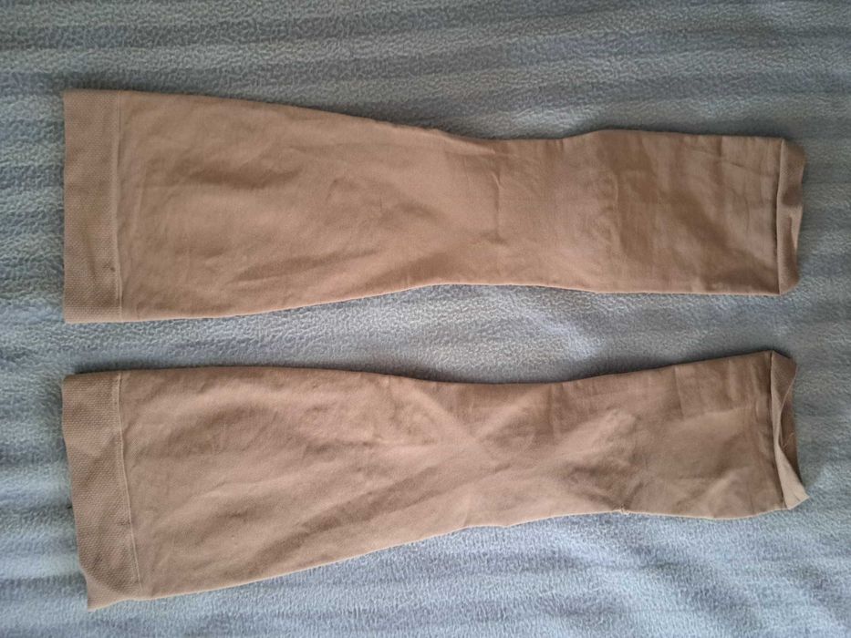 Медицински чорапи за разширени вени с компресия