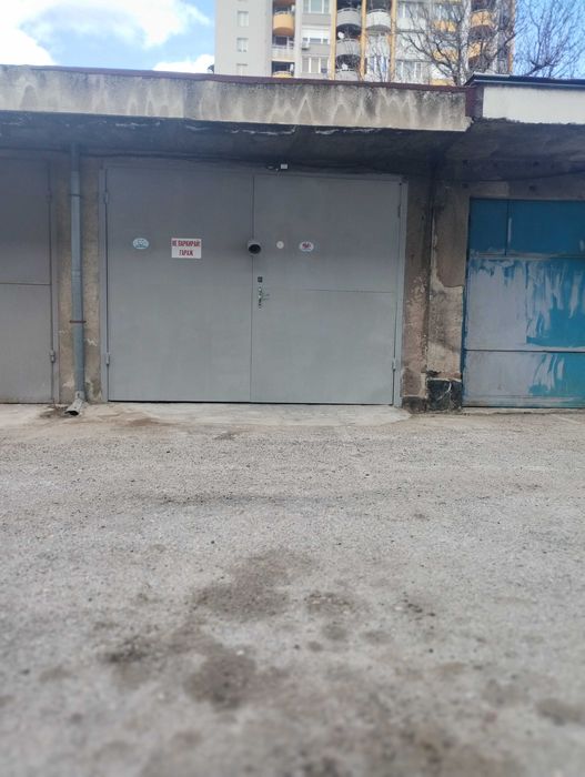 Гараж под наем в Перник