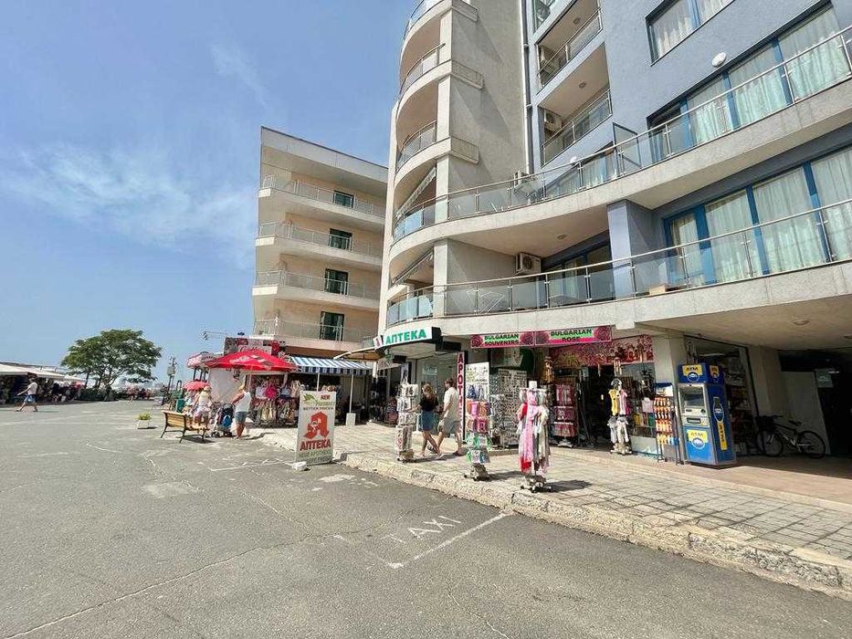 Предлагаме голям двустаен апартамент в Слънчев Бряг с морска гледка!