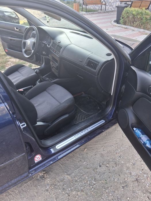 Vând golf IV ...
