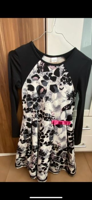 Официална Детска рокля 146см