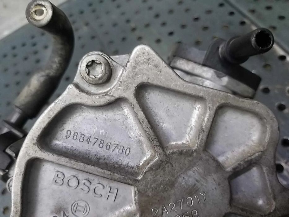 Pompa vacuum 1.6 d volvo v40 9684786780