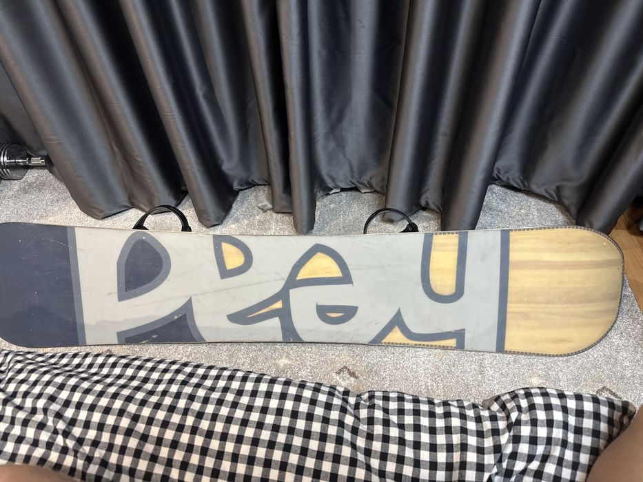 Продам сноуборд