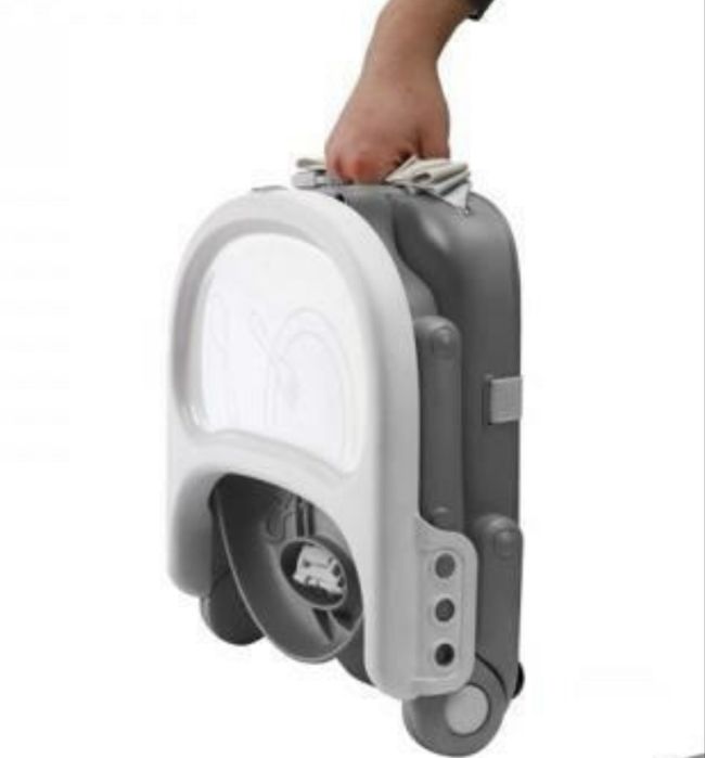 Scaun de masa Chicco booster!
