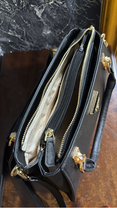 Продам сумку GUESS