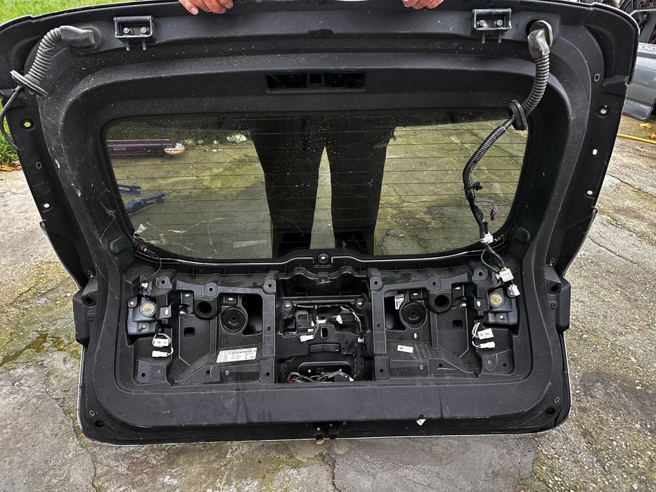 Hayon.lunetă nissan qashqai j12.
