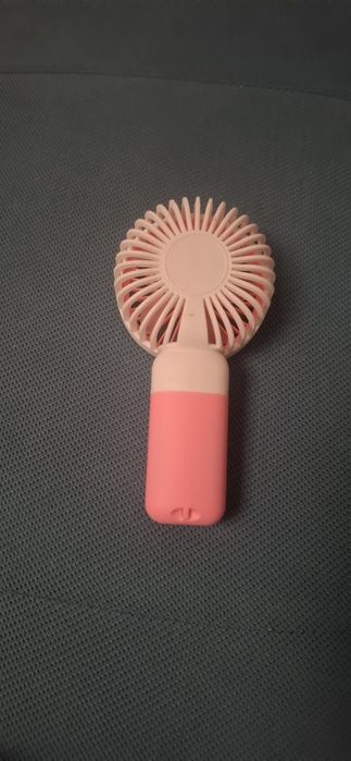 Ventilator mic roz