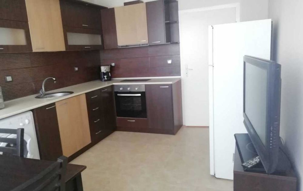 Дава се под наем Двустаен апартамент в Бургас, Меден рудник - зона А - 74 кв.м за 175 € - Снимка #7