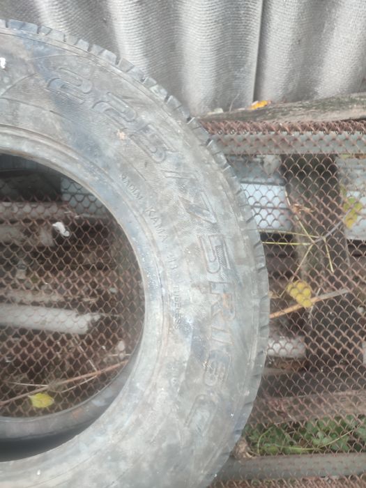 Продам резину б/у 225/75 R16C