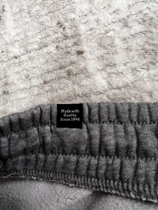 Сиво долнище Puma