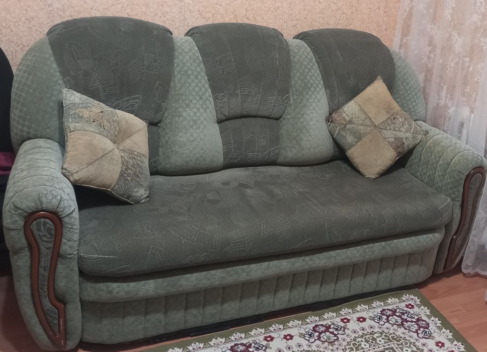 Продам Диван 3 2 1