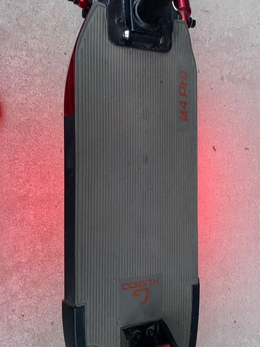 Продам самокат Kugo m4 pro