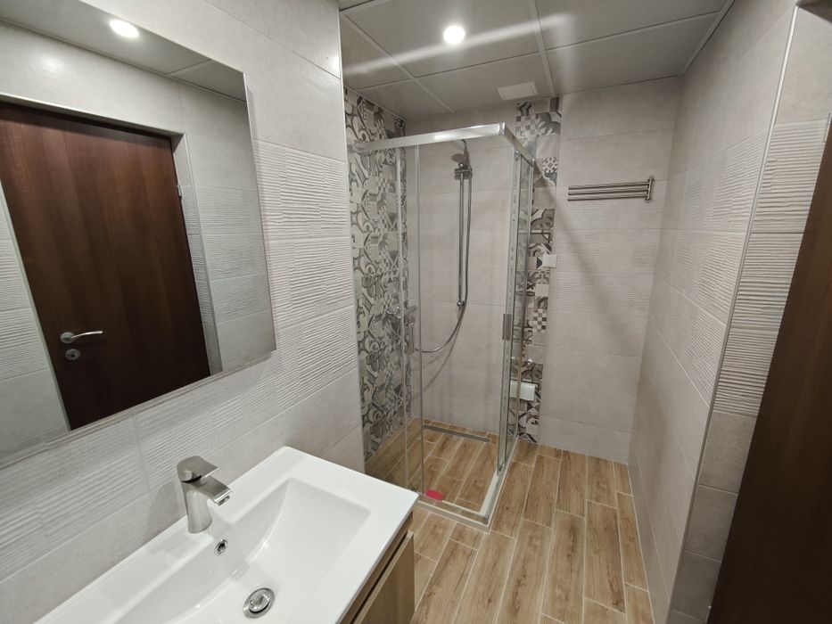 Дава се под наем Тристаен апартамент в Силистра, Център - 80 кв.м за 408 € - Снимка #7