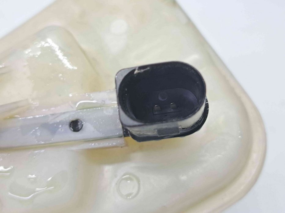 Vas lichid frana Audi A6 (4F2, C6) [Fabr 2004-2010] 8E0611301G