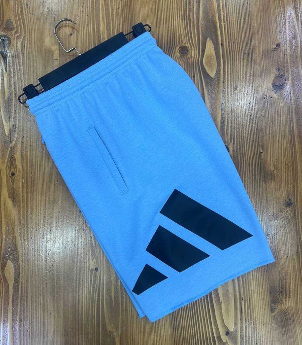 Adidas Unisex Classic Shorts