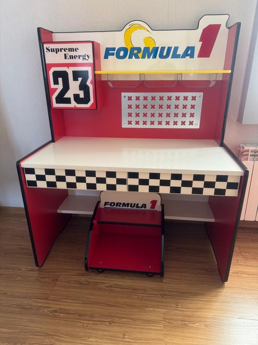 Мебель в детскую комнату